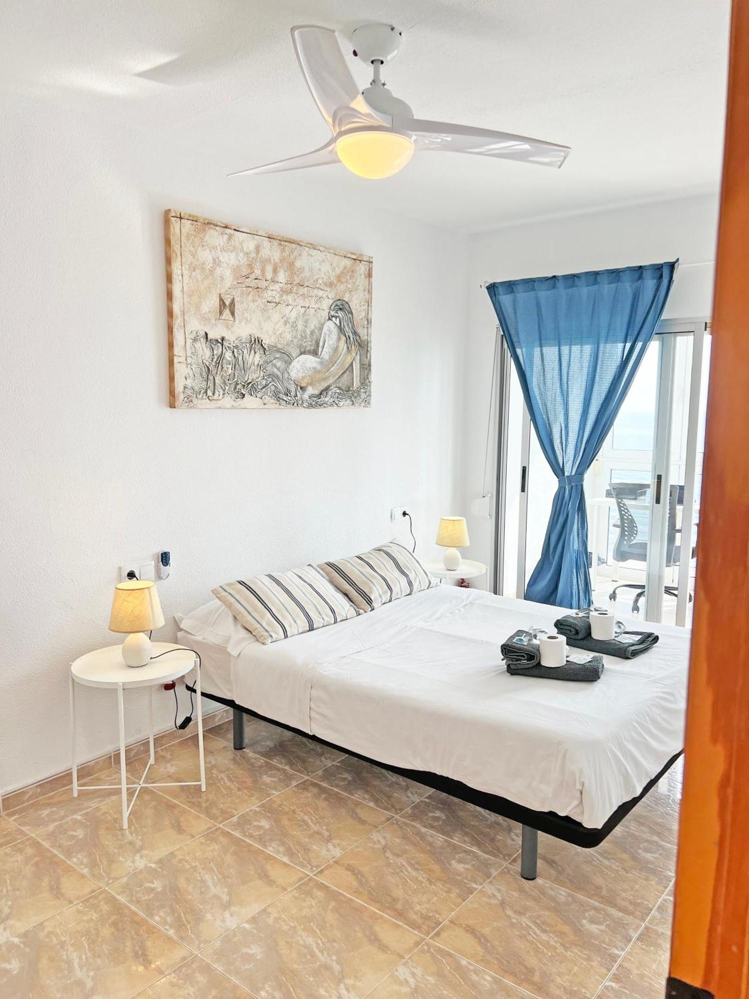 Apartament Atico Frente Al Mar 2 Terrazas Barbacoa Y Parking Sujeto A Disponibilidad El Campello Zewnętrze zdjęcie