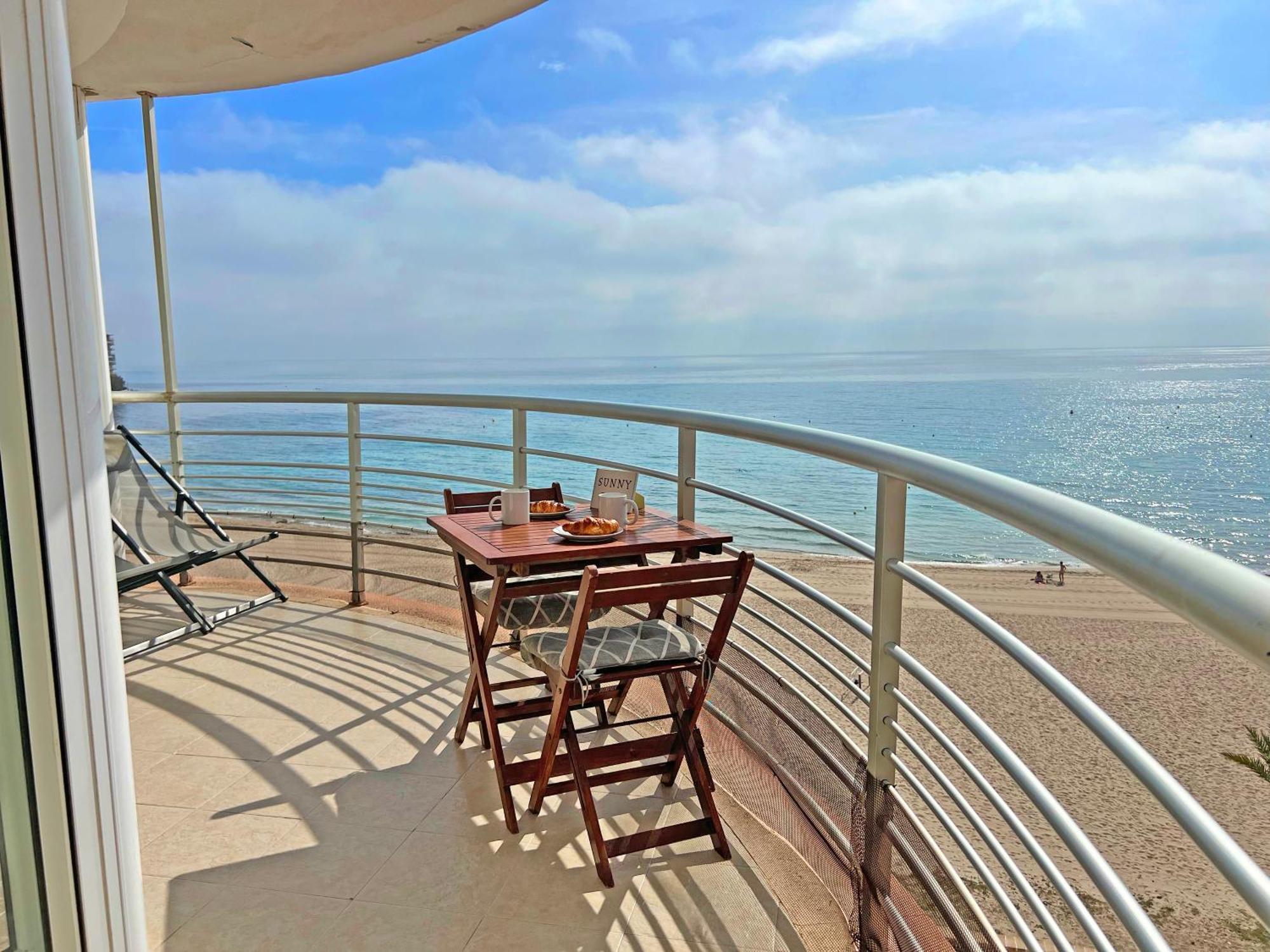 Apartament Atico Frente Al Mar 2 Terrazas Barbacoa Y Parking Sujeto A Disponibilidad El Campello Zewnętrze zdjęcie